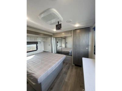 2026 Coachmen RV Catalina Legacy Edition - Photo 36