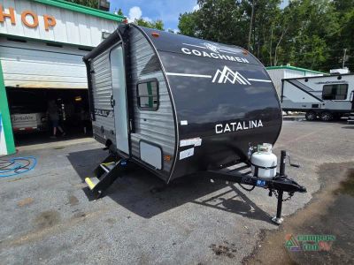 2025 Coachmen RV Catalina Summit Series 7 — front three-quarter view