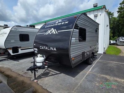 2025 Coachmen RV Catalina Summit Series 7 — rear three-quarter view