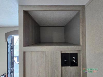 2025 Coachmen RV Catalina Summit Series 7 — photo 17 view