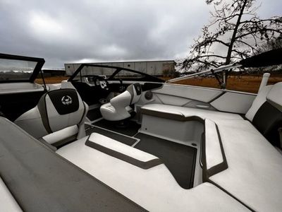 2014 Scarab 215 - Photo 13