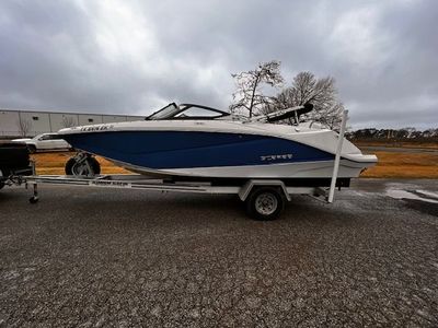 2014 Scarab 215 - Photo 2