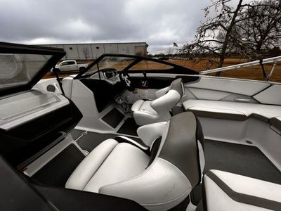 2014 Scarab 215 - Photo 15