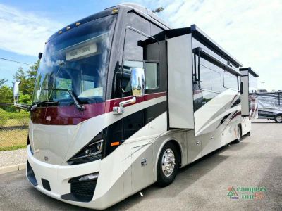 2022 Tiffin Motorhomes Phaeton — detail view