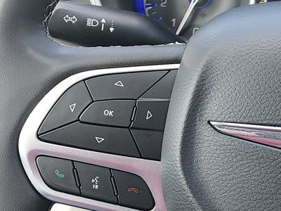 2024 Chrysler Pacifica — photo 15 view