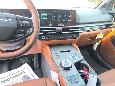 2026 Kia Sportage Hybrid — photo 8 view