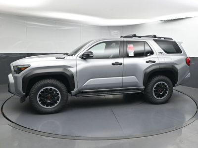 2025 Toyota 4Runner i-FORCE MAX TRD Off-Road i-FORCE MAX SUV - Photo 7