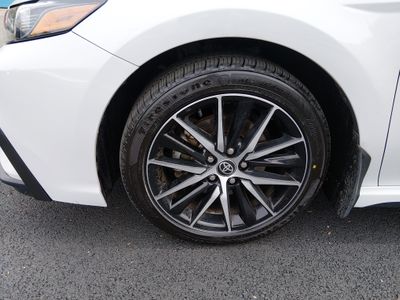 2024 Toyota Camry — photo 10 view