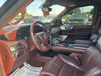 2020 Lincoln Navigator — photo 27 view