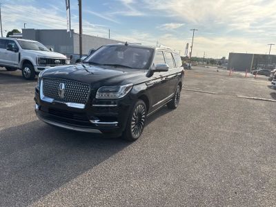 2020 Lincoln Navigator — detail view