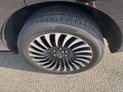 2020 Lincoln Navigator — photo 24 view