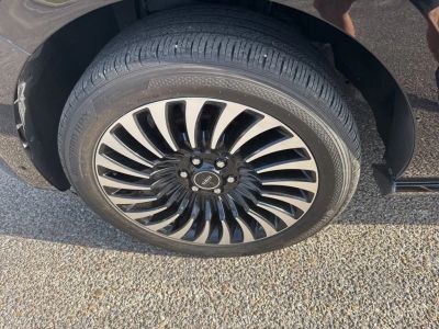 2020 Lincoln Navigator — photo 25 view