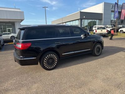 2020 Lincoln Navigator — photo 17 view