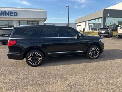 2020 Lincoln Navigator — photo 18 view