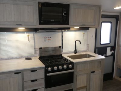 2022 Cruiser RV Shadow Cruiser - Photo 7