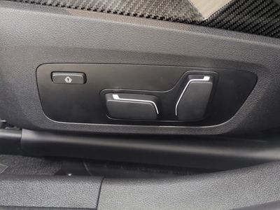 2024 BMW M3 - Photo 19