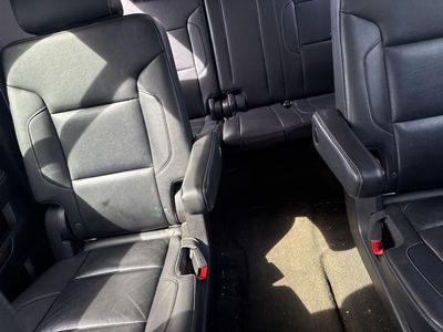 2016 Chevrolet Suburban - Photo 11