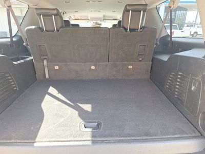 2016 Chevrolet Suburban - Photo 16