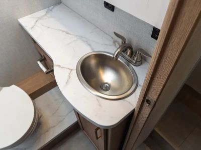 2027 Thor Motor Coach CHATEAU — photo 14 view