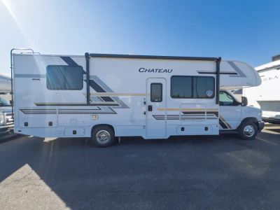 2027 Thor Motor Coach CHATEAU — photo 18 view