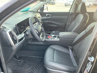2026 Kia Sorento — photo 10 view