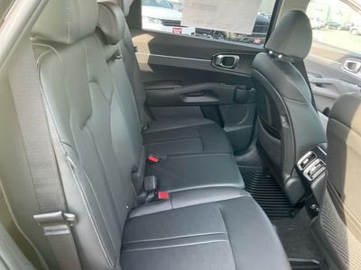 2026 Kia Sorento — photo 19 view