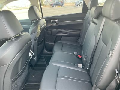 2026 Kia Sorento — photo 17 view