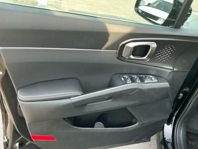 2026 Kia Sorento — photo 16 view