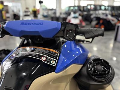 2025 Sea-Doo Wake 170 BRP Premium Audio, iDF, iBR - Photo 9