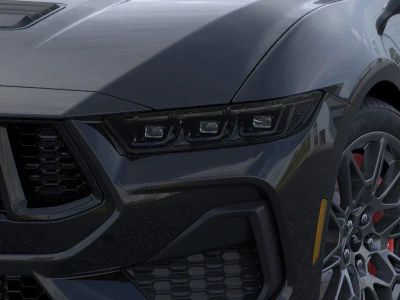 2026 Ford Mustang - Photo 18