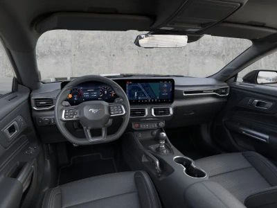 2026 Ford Mustang - Photo 9