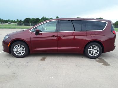 2023 Chrysler Voyager - Photo 6
