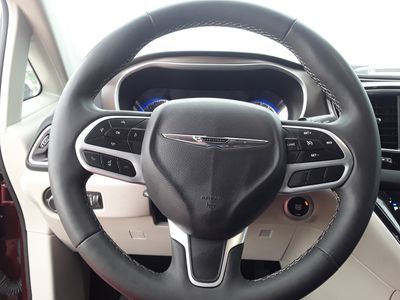 2023 Chrysler Voyager - Photo 19