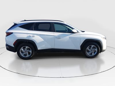 2024 Hyundai Tucson — photo 8 view