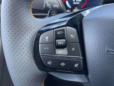 2026 Ford Explorer — photo 12 view