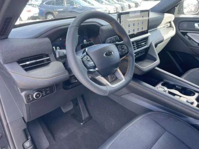 2026 Ford Explorer — photo 16 view