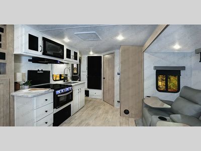 2025 Palomino SolAire - Photo 3
