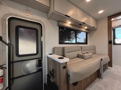 2027 Thor Motor Coach CHATEAU — photo 14 view