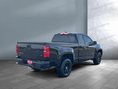 2021 Chevrolet Colorado — engine compartment view