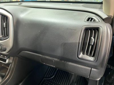 2021 Chevrolet Colorado — photo 12 view