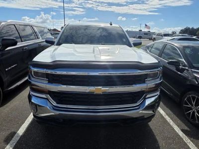 2018 Chevrolet Silverado 1500 - Photo 2