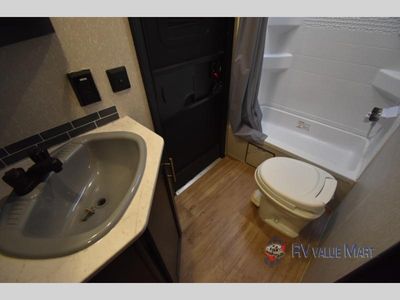 2022 Forest River RV Cherokee Grey Wolf - Photo 19