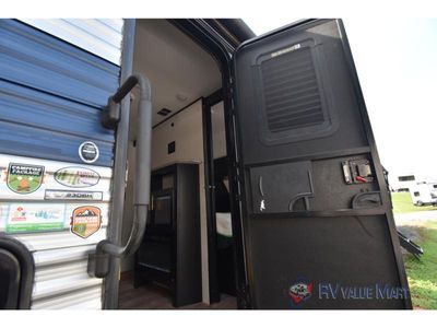 2022 Forest River RV Cherokee Grey Wolf - Photo 4