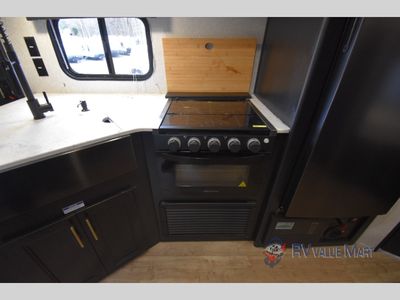 2022 Forest River RV Cherokee Grey Wolf - Photo 10