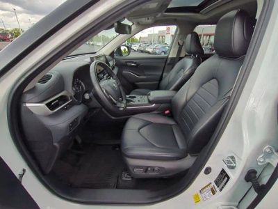 2023 Toyota Highlander - Photo 8