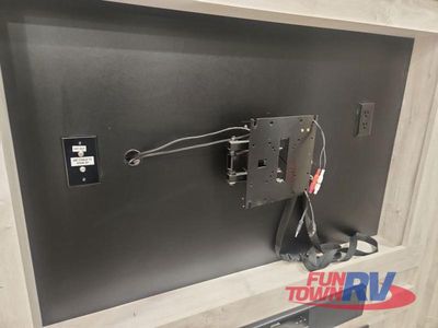 2023 Forest River RV Sandpiper - Photo 33