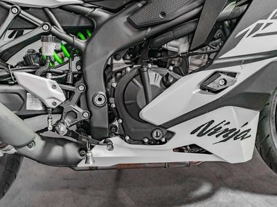 2025 Kawasaki NINJA ZX-4RR ABS - Photo 11
