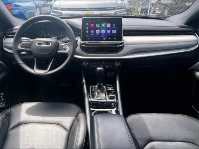 2025 Jeep Compass — detail view