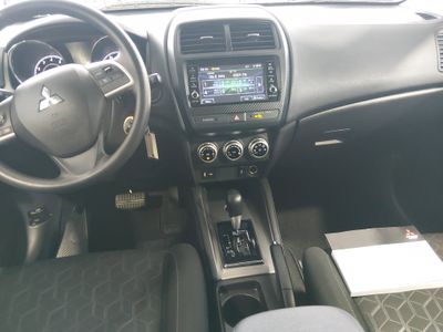 2025 Mitsubishi Outlander Sport — photo 14 view