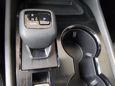 2024 Nissan Rogue — photo 16 view